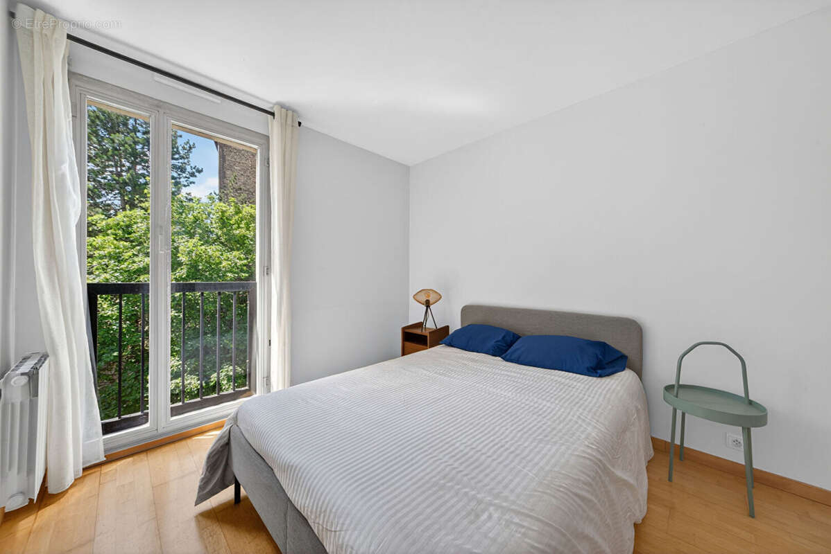 Appartement à PARIS-12E