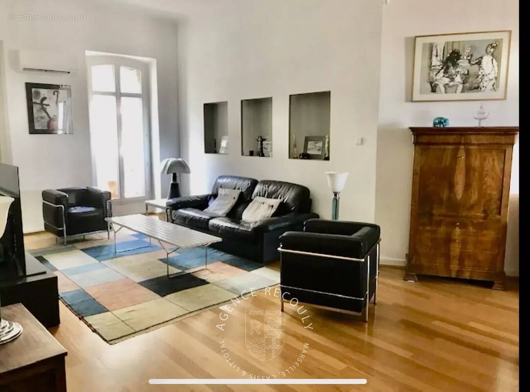 Appartement à MARSEILLE-6E
