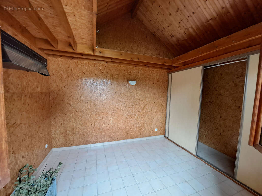 Maison à EGRISELLES-LE-BOCAGE