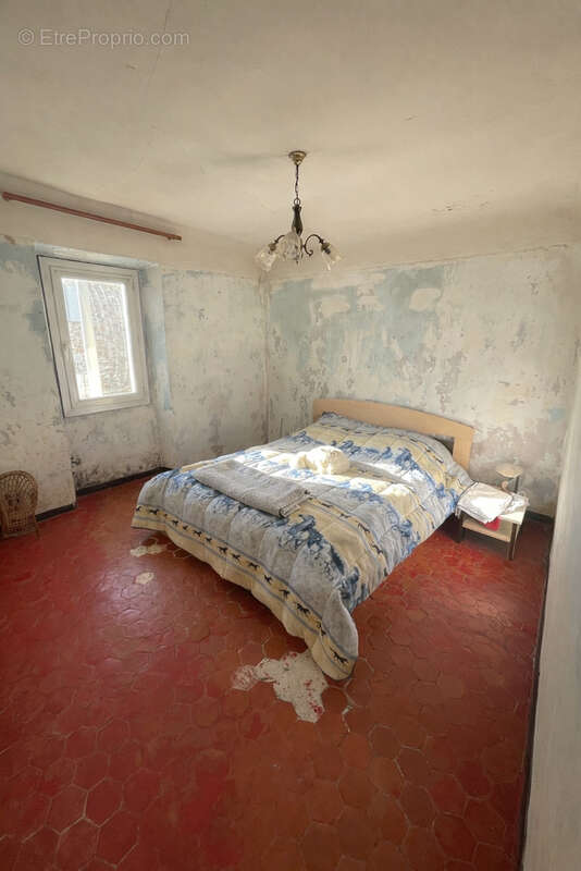 Maison à LE CASTELLET