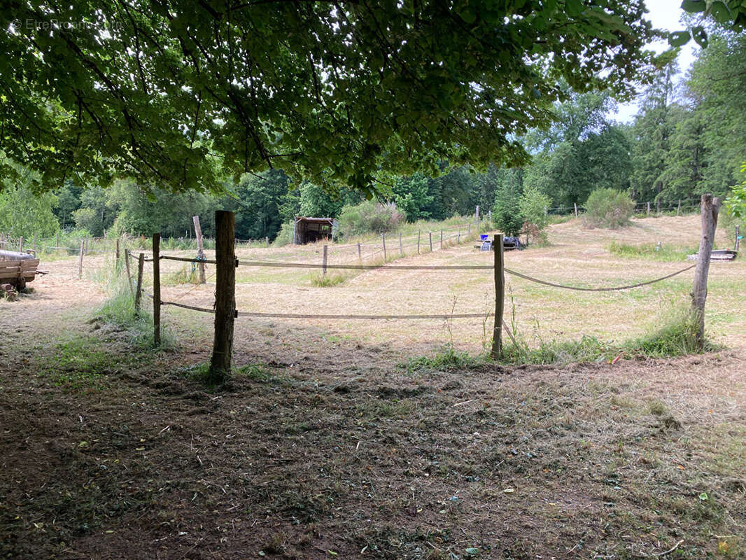 Terrain à LA GENEYTOUSE