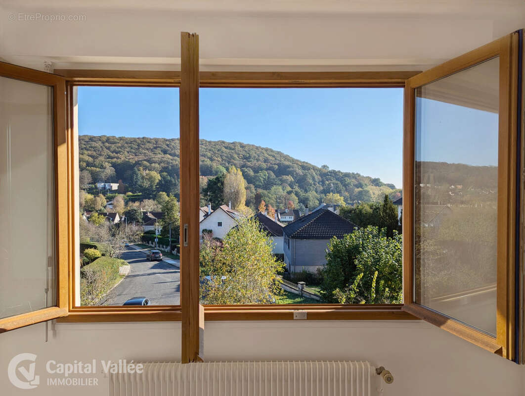 Maison à SAINT-REMY-LES-CHEVREUSE