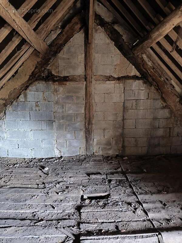 Maison à CHAMPSECRET