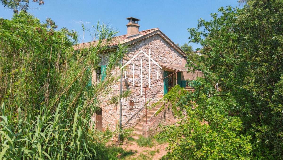 Maison à LAGORCE