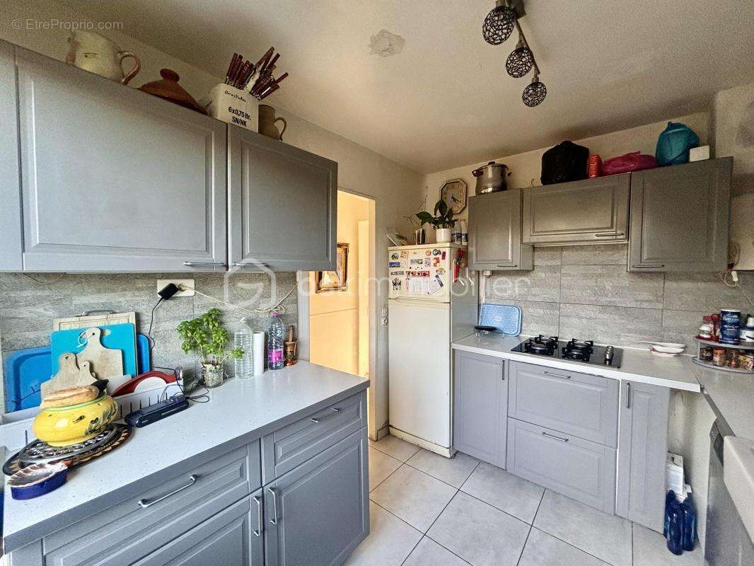  Noyen-sur-Seine – Maison 3 chambres, DPE D, sous-sol total et 2 131 m² de terrain - photo 4