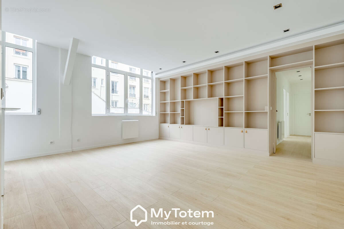 Appartement à PARIS-11E