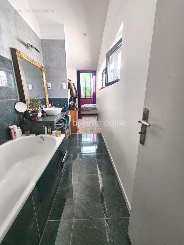 Maison à MONTREUIL