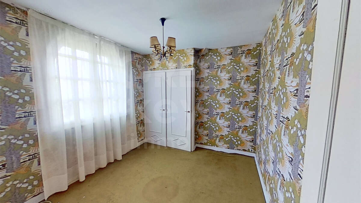 Maison à SAINT-SAUVEUR-EN-PUISAYE