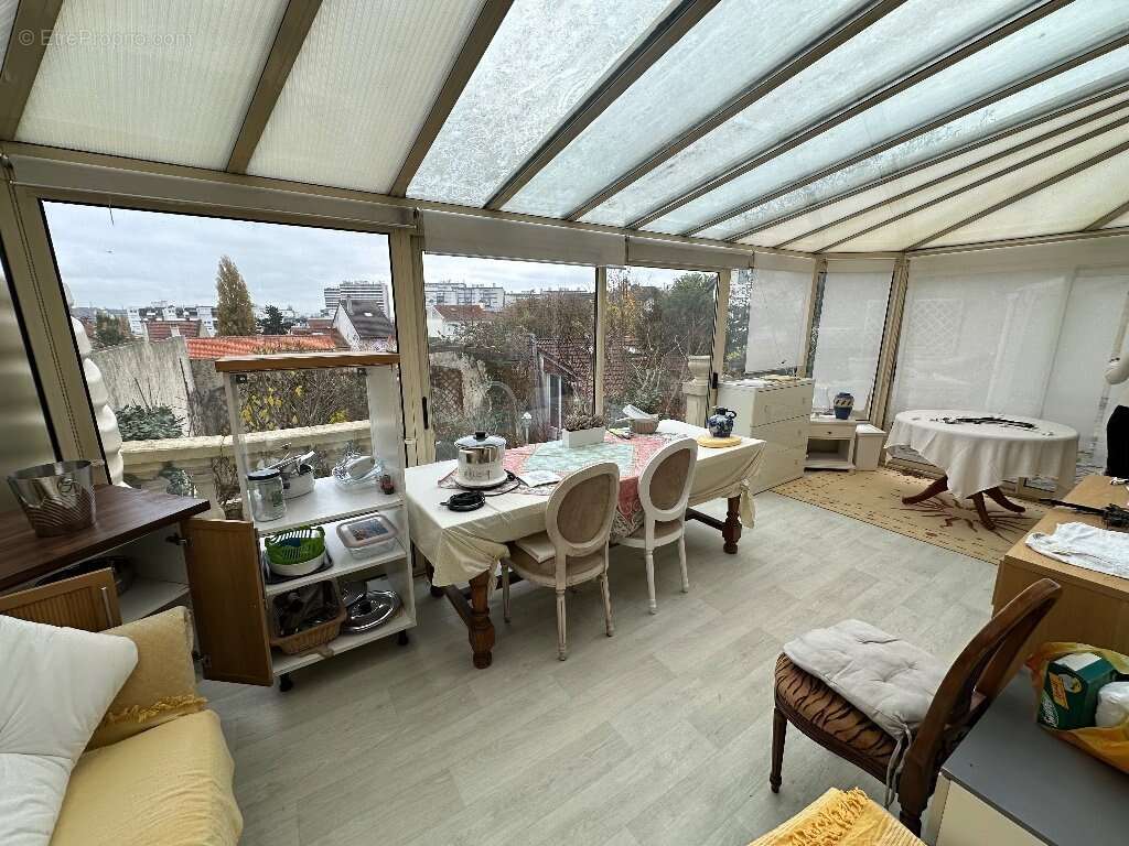 Appartement à FONTENAY-SOUS-BOIS