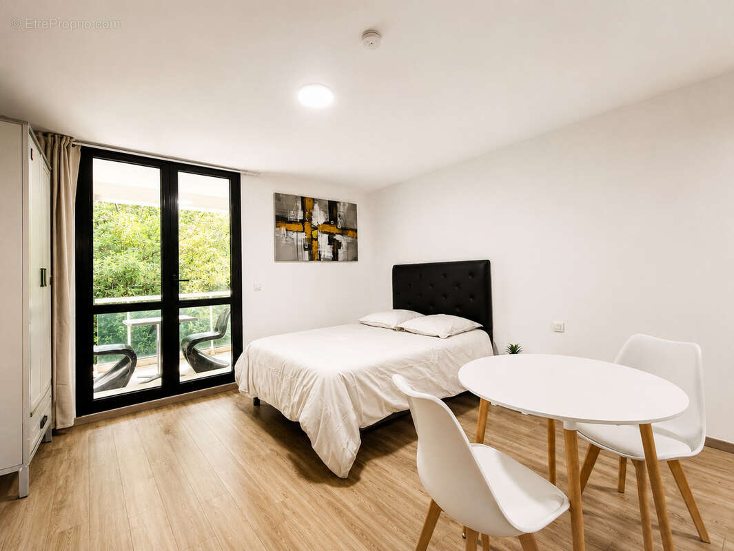 Appartement à CARRY-LE-ROUET