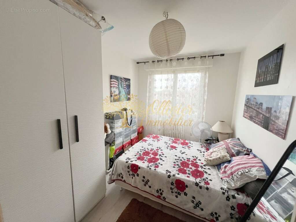 Appartement à PONTAULT-COMBAULT