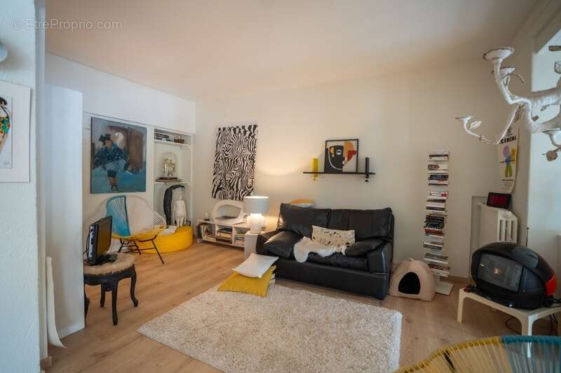 Vue carte postale sur la Maine : Maison atypique et appartement séparé de 300 m2 jouant sur les volumes, la lumière et les persp - photo 7
