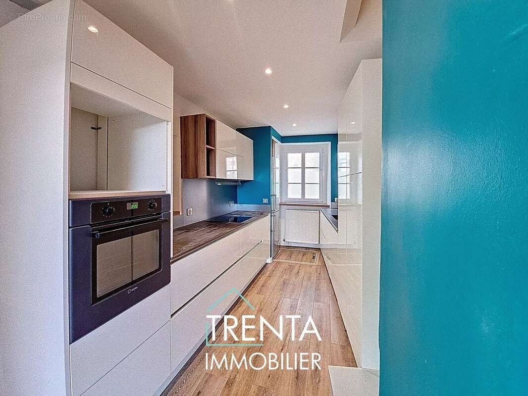 Maison à LES ABRETS