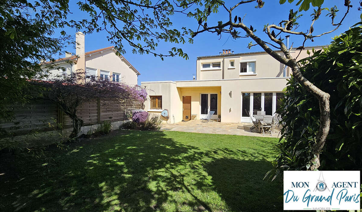 Maison à SACLAY