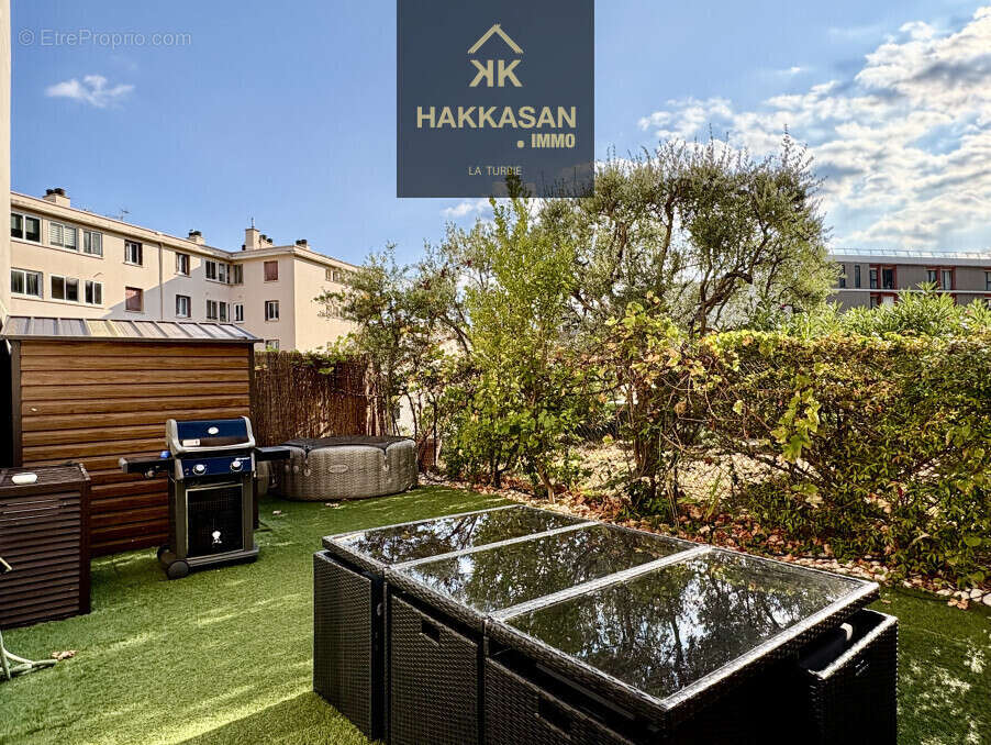 Appartement à ROQUEBRUNE-CAP-MARTIN