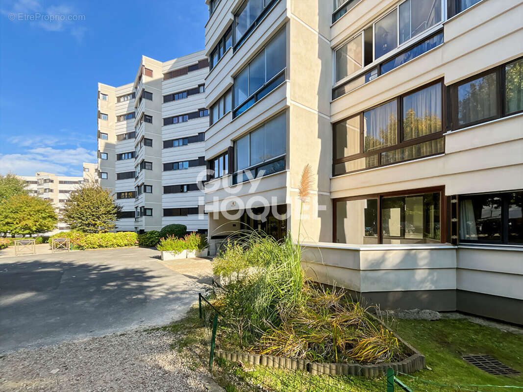 Appartement à CHAMPS-SUR-MARNE