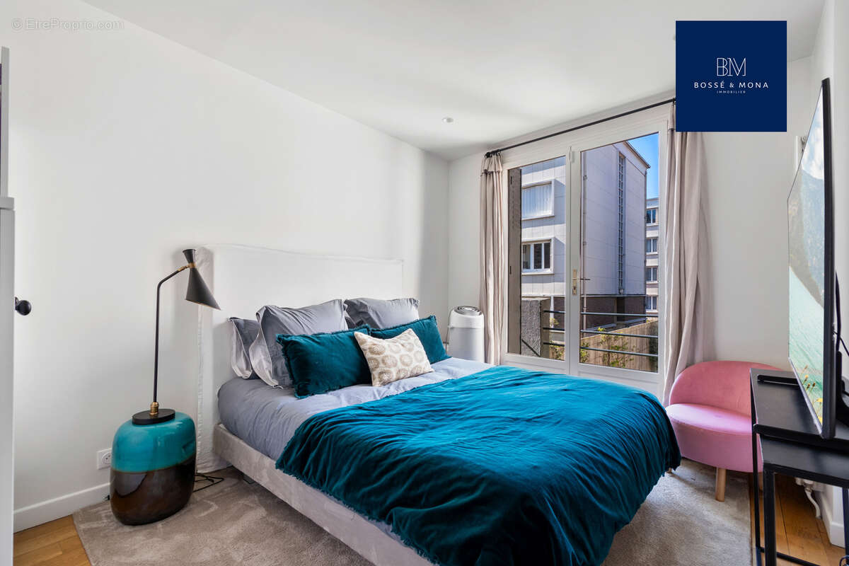 Maison à LA GARENNE-COLOMBES