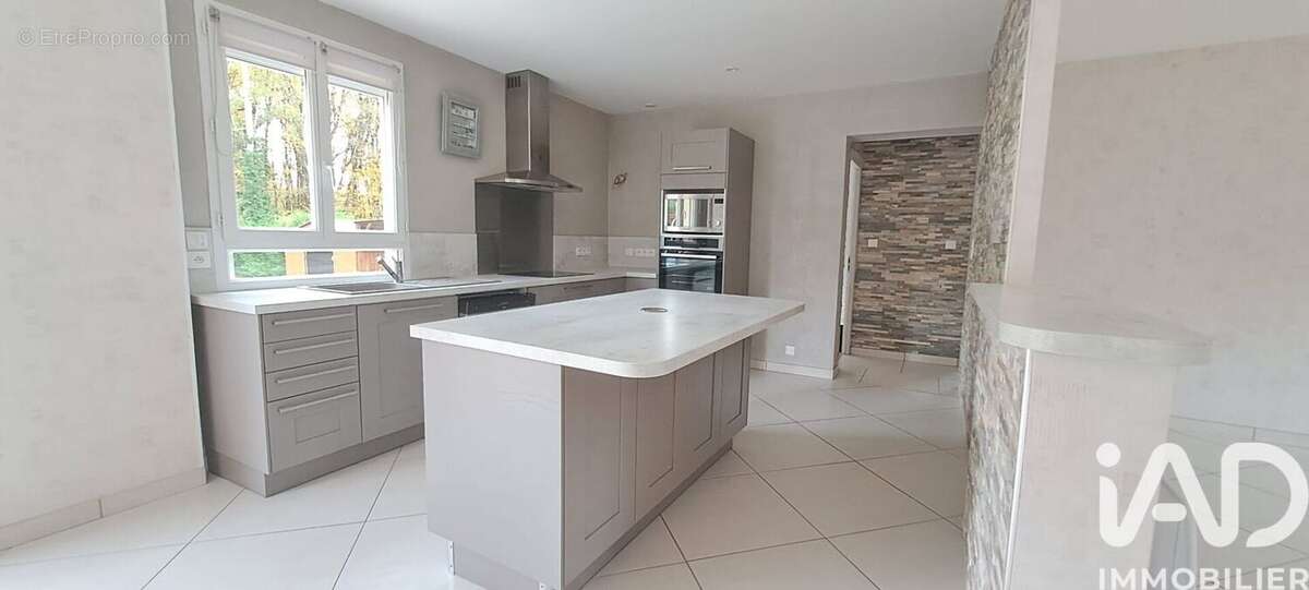 Photo 4 - Maison à COURTENAY