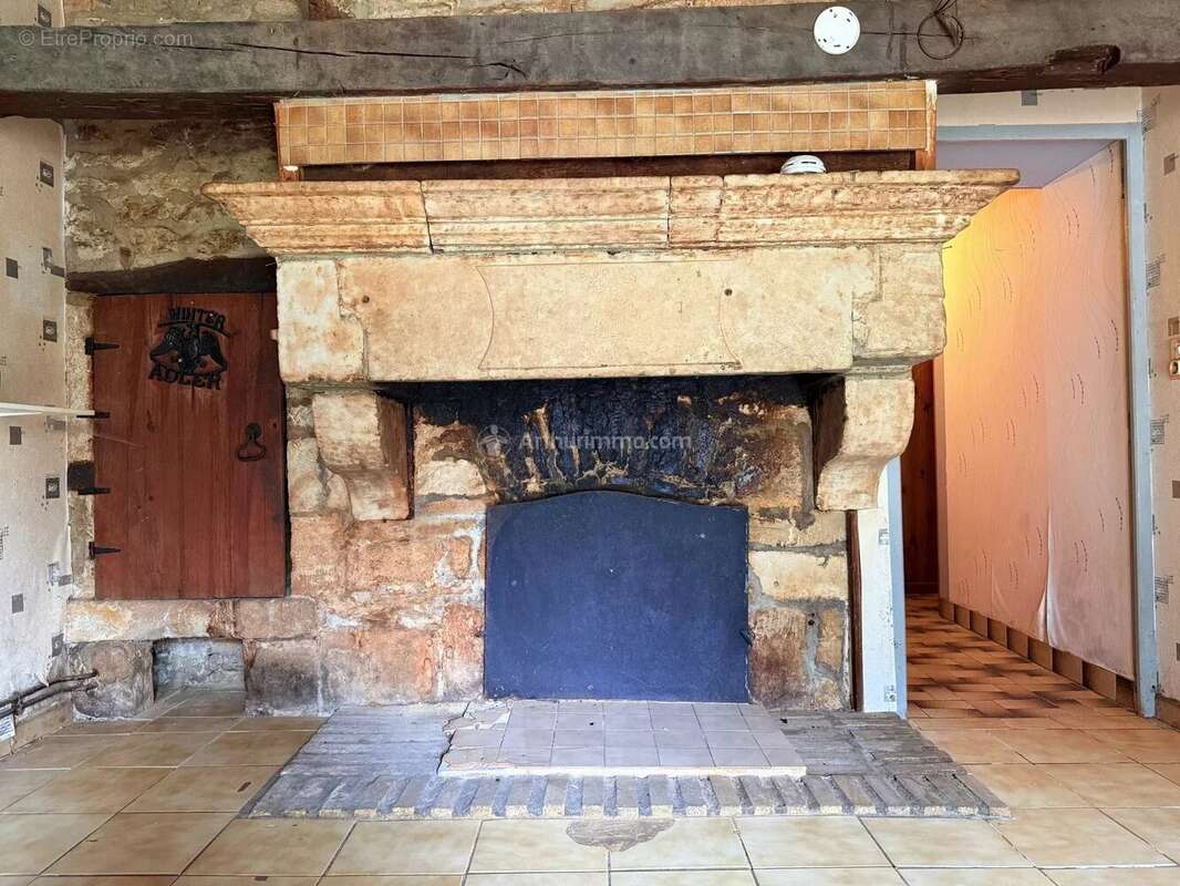 Maison à OUTREMECOURT