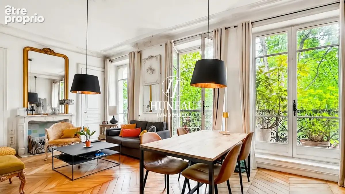 Appartement à PARIS-10E