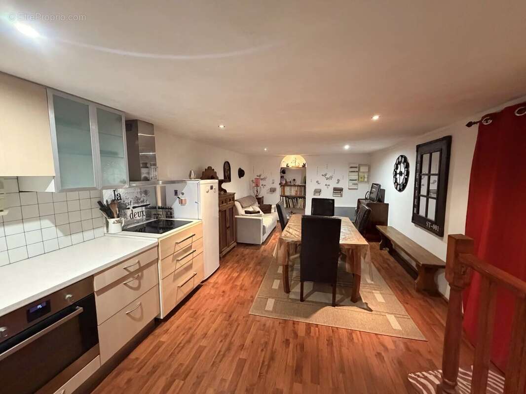 Appartement à ENTREVAUX