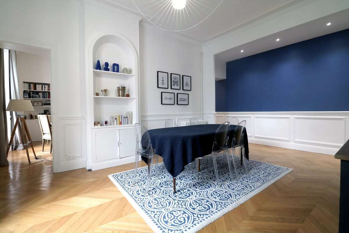 Appartement à VERSAILLES