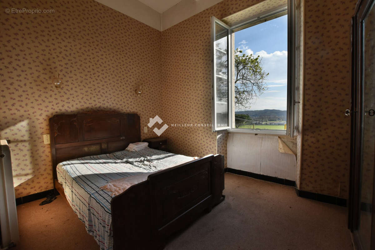 Maison 319 m² à Orthez  - photo 5