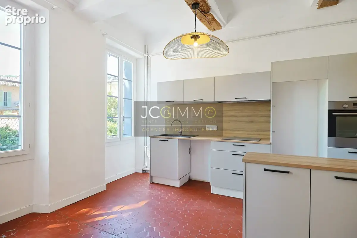 Sollies pont centre - appartement t4 91,64 m2 rénové par architecte + grenier 40 m2 - photo 6