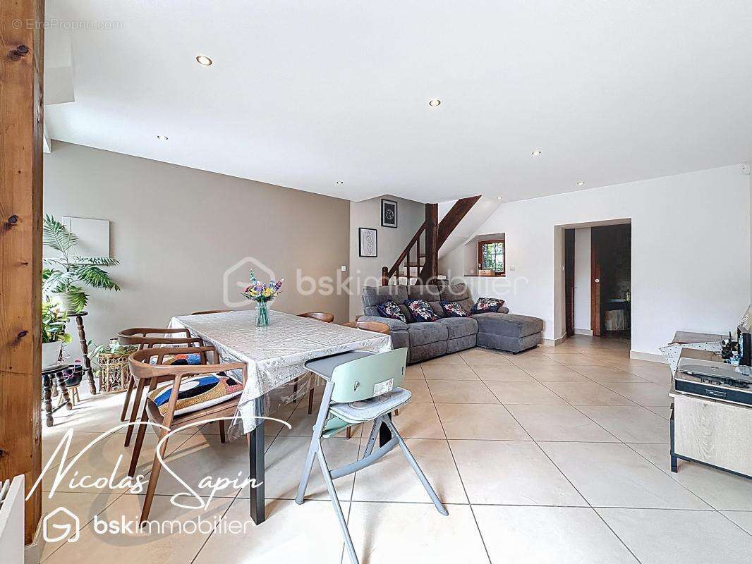 Maison à VARCES-ALLIERES-ET-RISSET