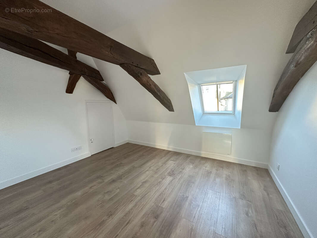 Appartement à MELESSE