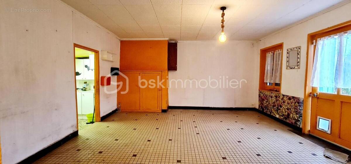 Maison à POUILLY-SUR-SAONE