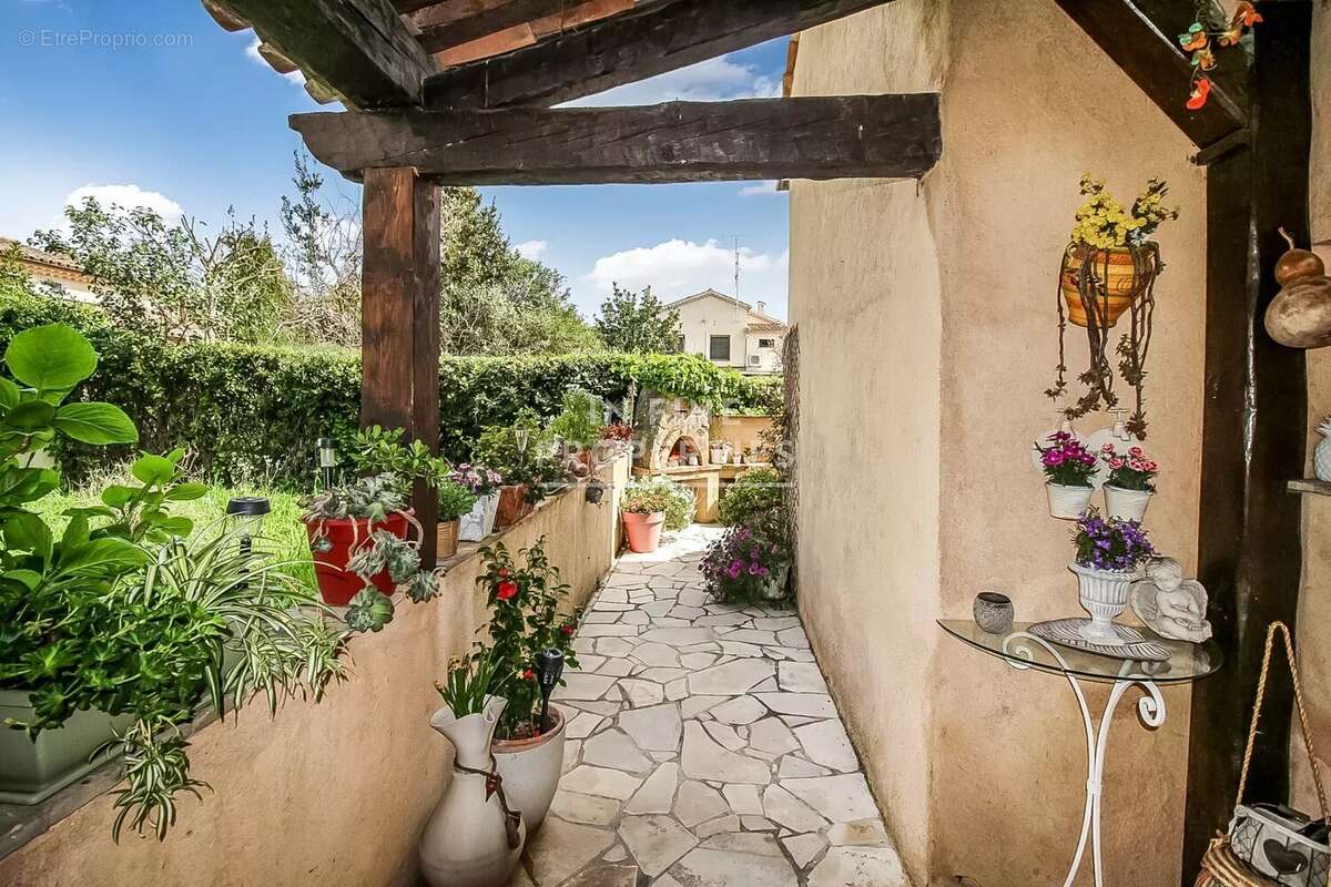 Maison à MANDELIEU-LA-NAPOULE