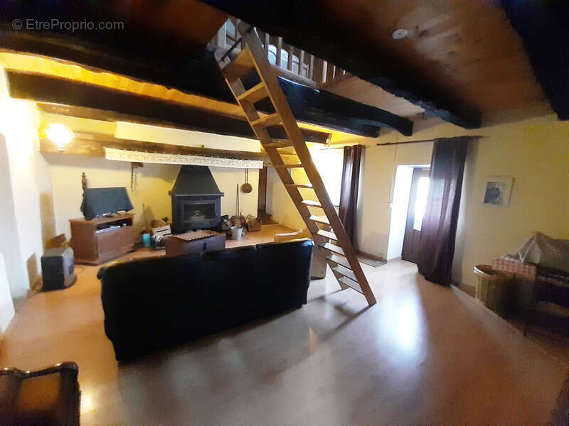Maison à LARAMIERE