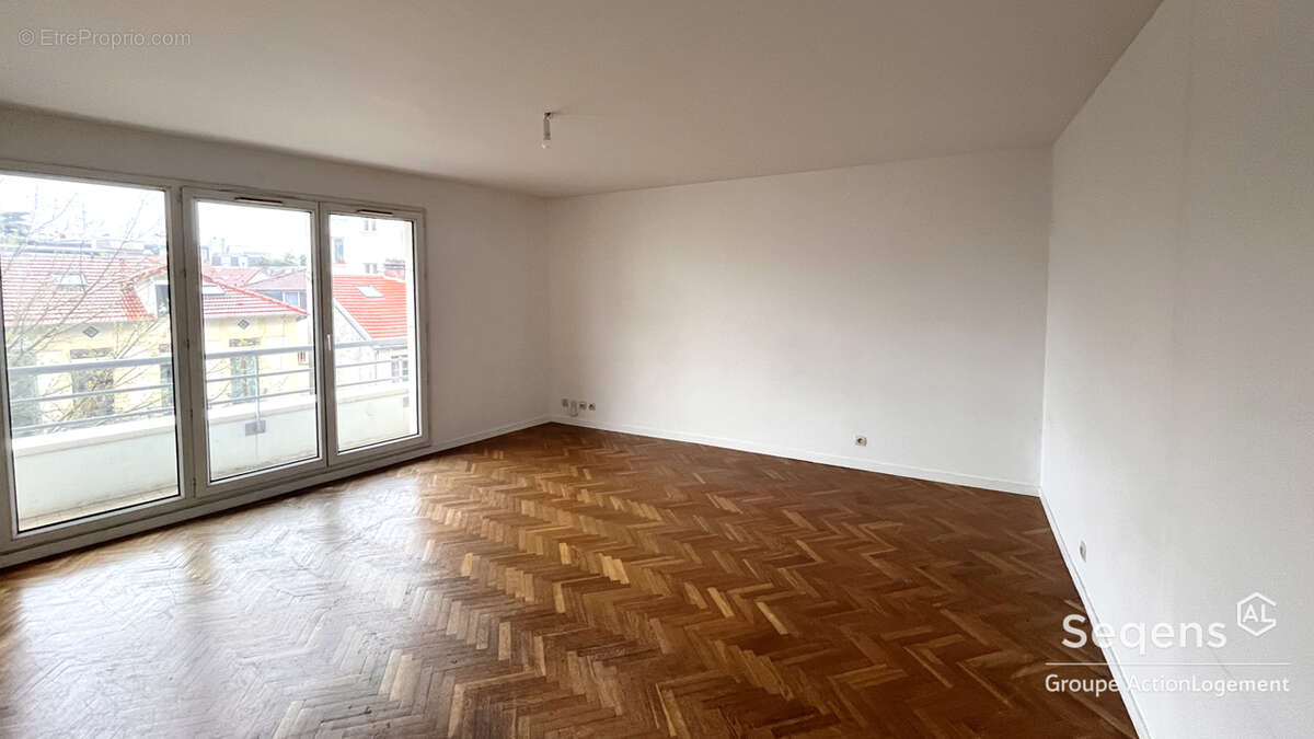 Grand 3 pièces avec balcon et parking en sous sol - photo 3