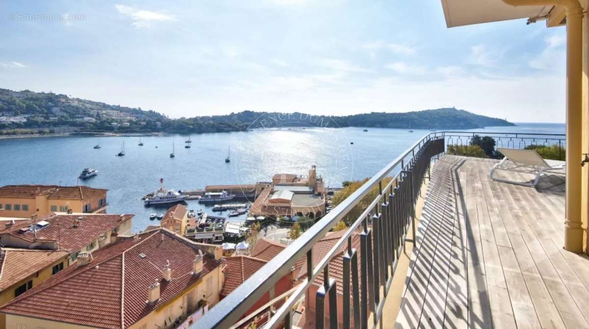 Appartement à VILLEFRANCHE-SUR-MER