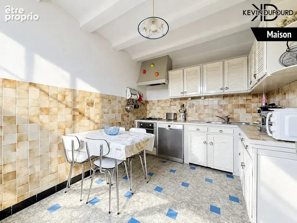 Maison 8 pièces 140 m² à vendre à Saint-Julien-Du-Serre (07200) - photo 3