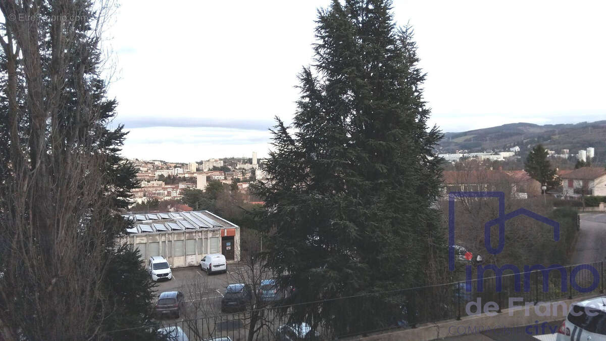 Appartement à SAINT-ETIENNE