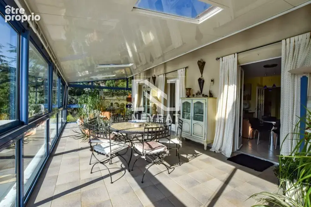 Maison 8 pièces 243 m² à vendre à Givry (71640) - photo 7