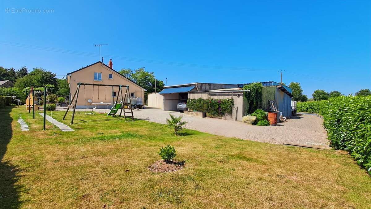 Maison à ERCE-EN-LAMEE
