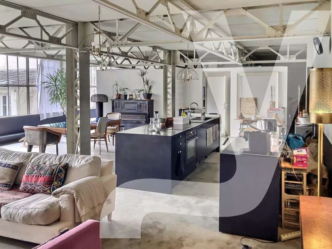 Appartement à PARIS-11E
