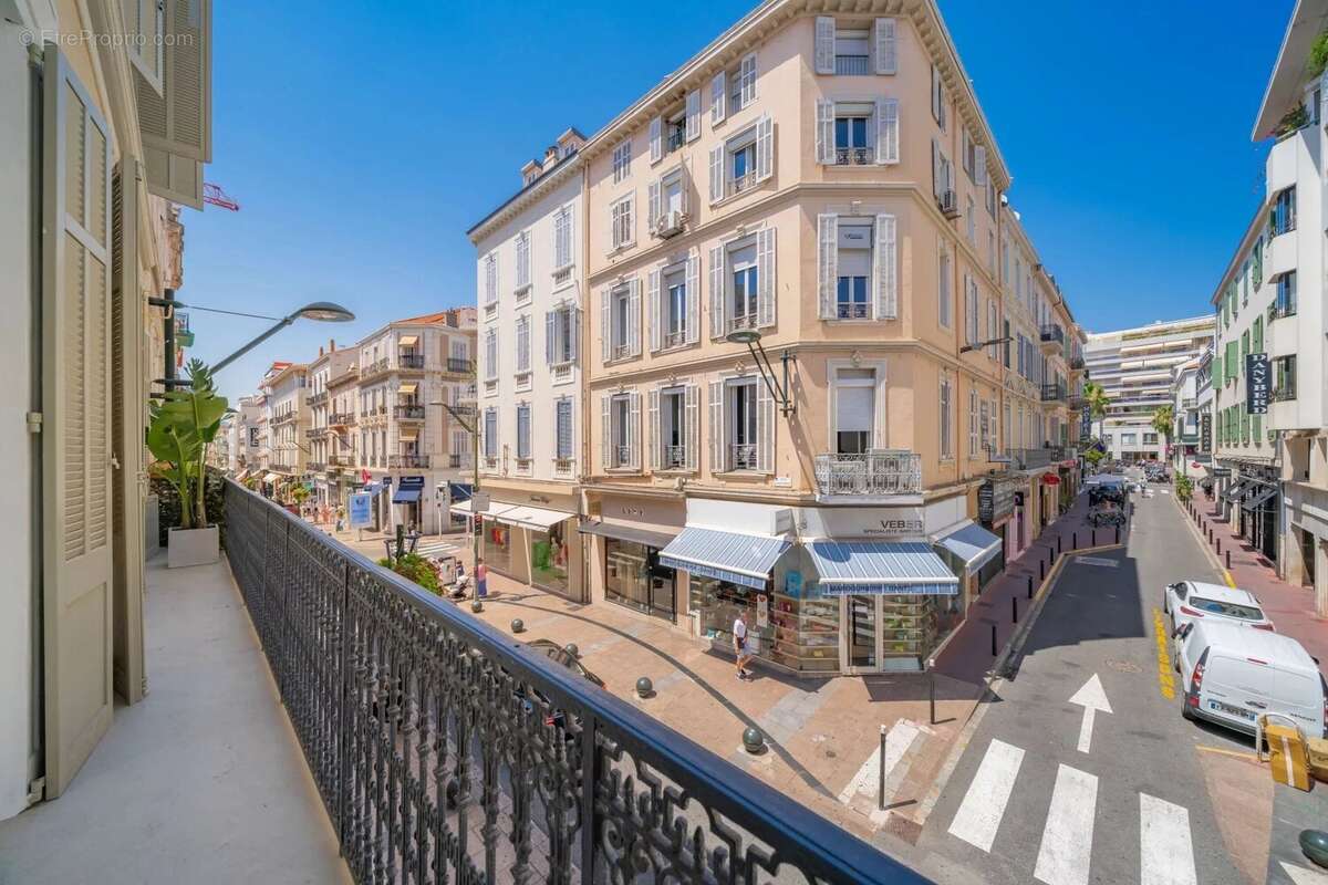 Appartement à CANNES