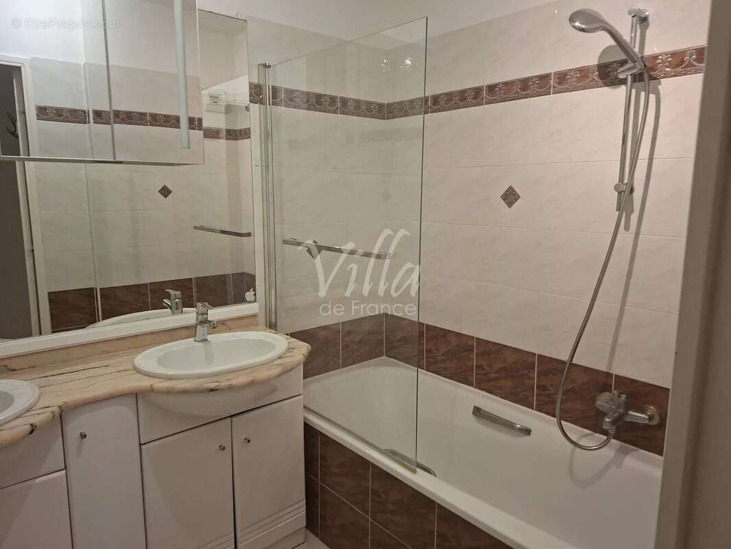 Appartement à MANDELIEU-LA-NAPOULE