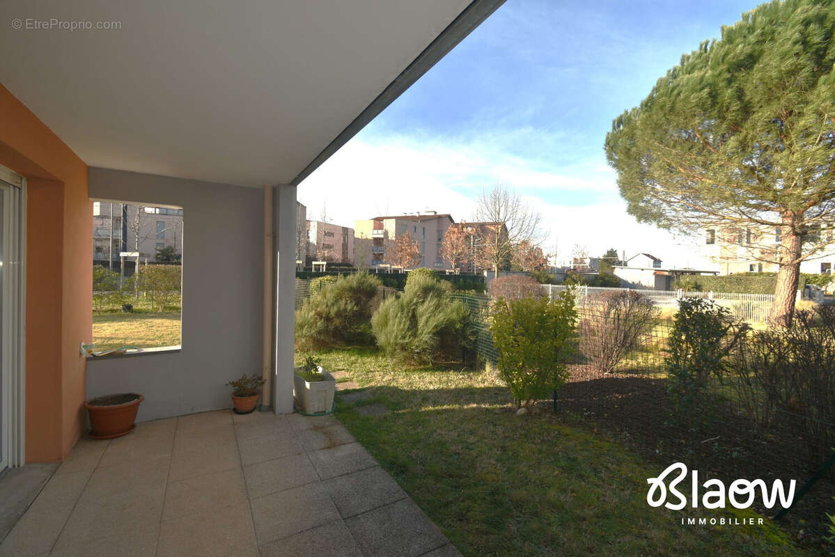 Appartement à MEYZIEU