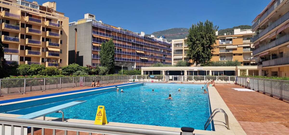 Appartement à ROQUEBRUNE-CAP-MARTIN