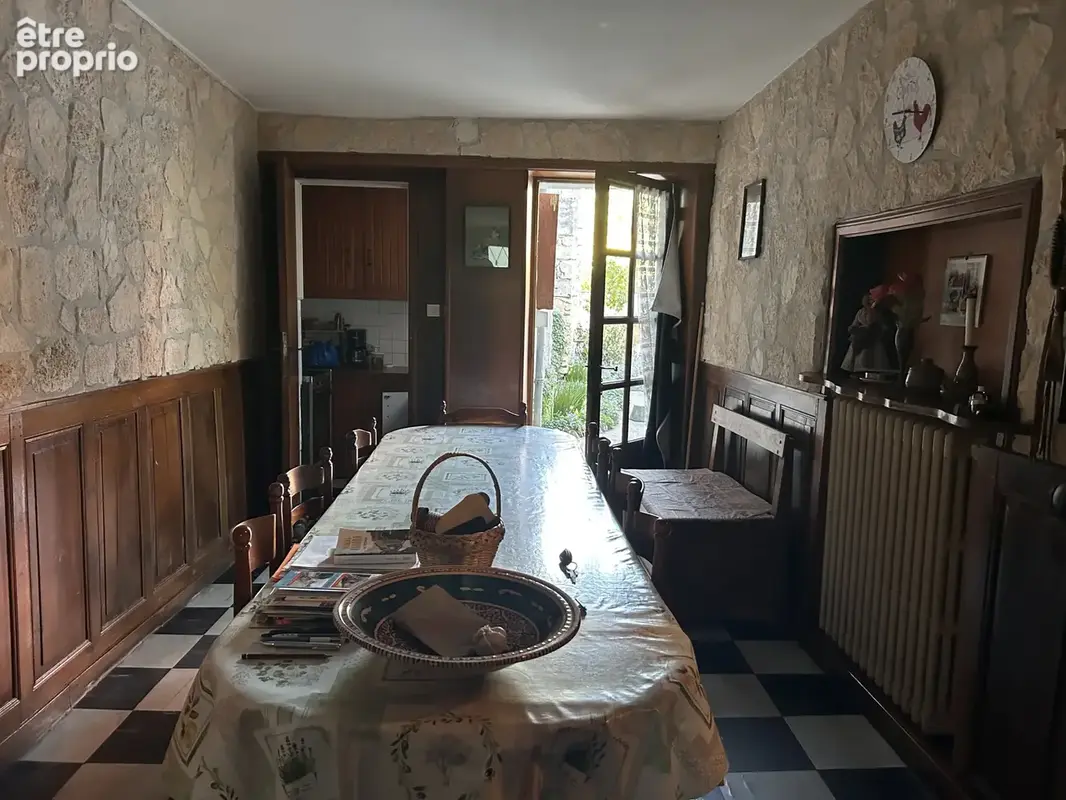 A VENDRE - Maison T5 avec garage, jardin et dépendance à Saint-Gaultier - photo 12