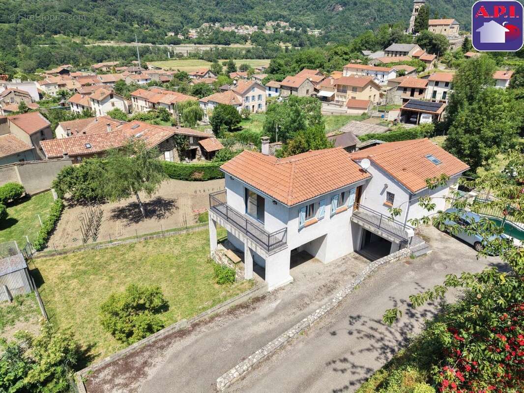 Maison à TARASCON-SUR-ARIEGE