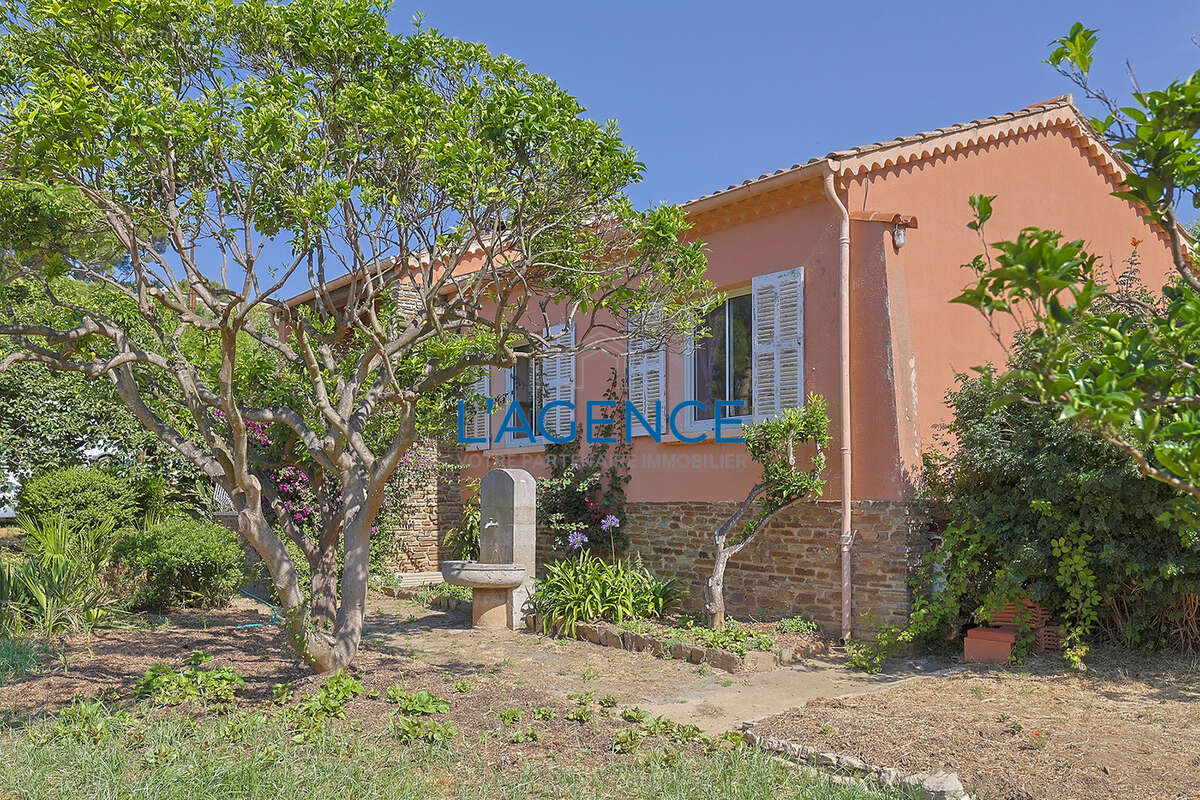 Maison à HYERES