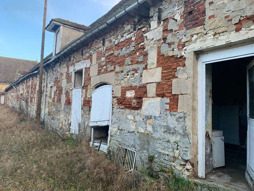 Maison à ESTREES-SAINT-DENIS