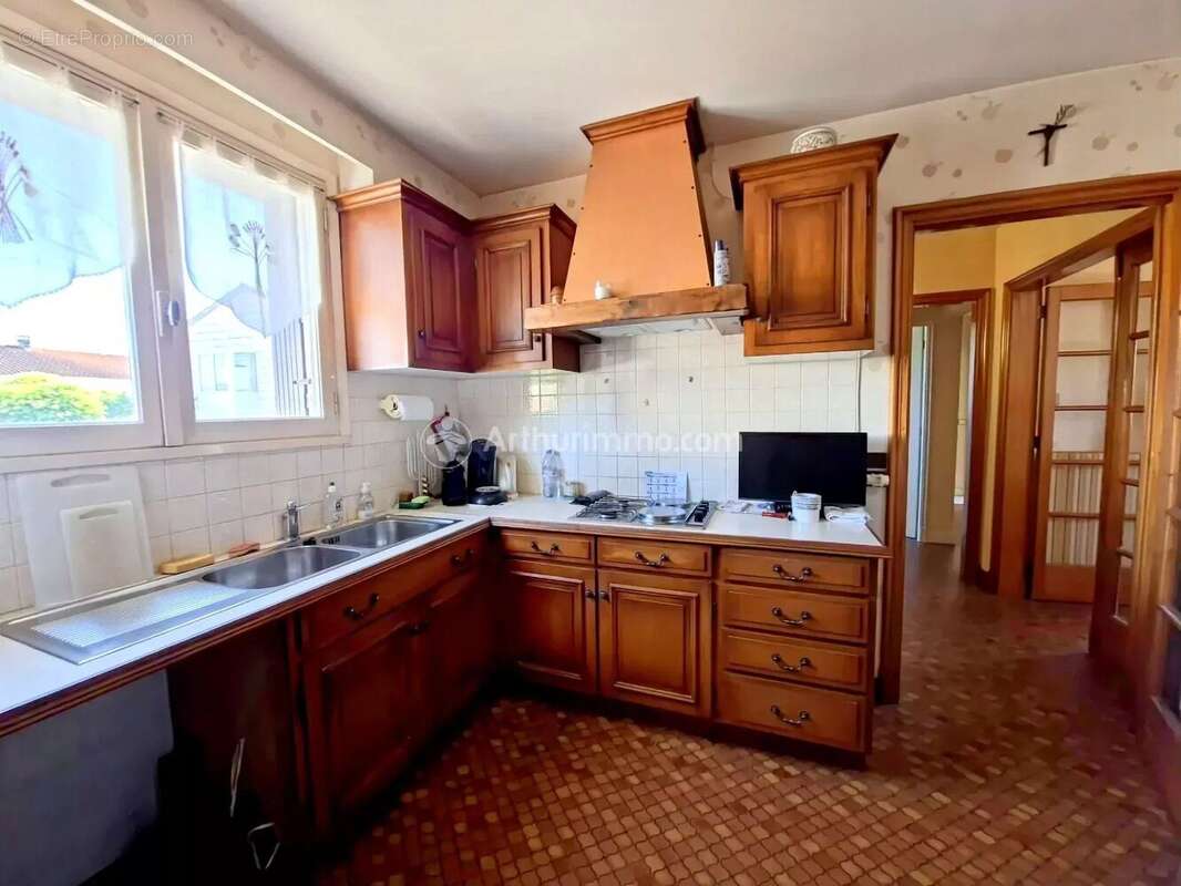 Maison à AUSSILLON