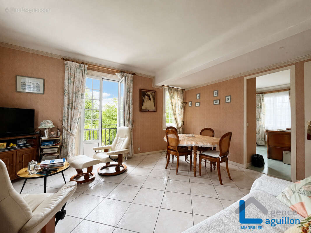 Hendaye Plage - Bel appartement T3 de 62 m2 avec balcons et cave - Tout à pied - photo 2
